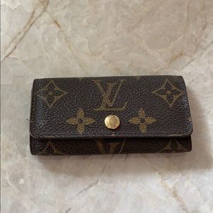 Louis Vuitton 4 Key Holder